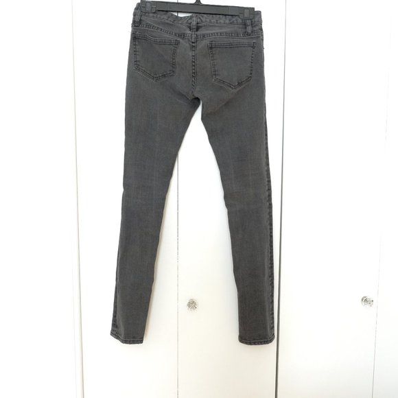 Jacob - Women's Jeans in Charcoal - Picture 2 of 6